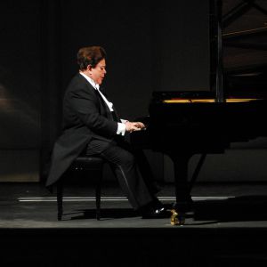Piano contests and scholarships at WKMT
