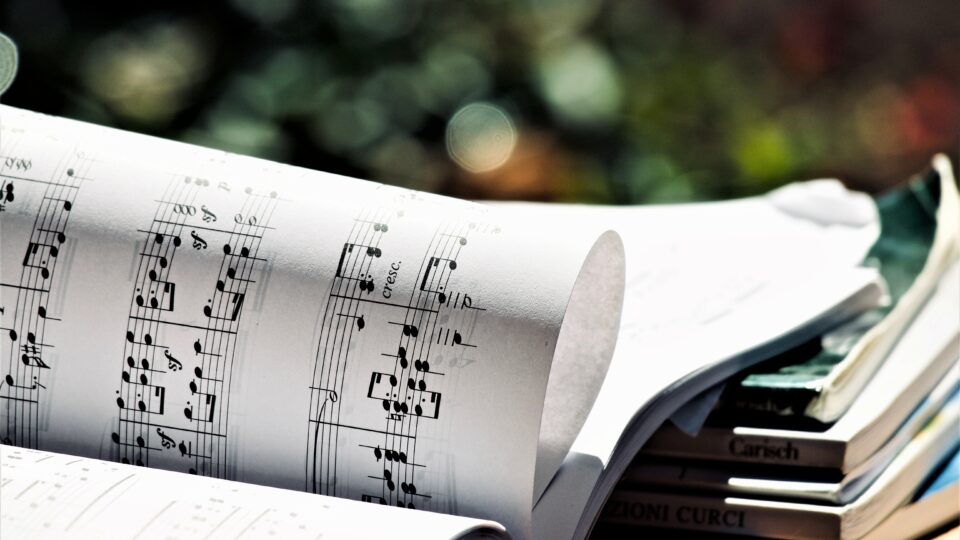 Do you know how to sight-read a piano score?