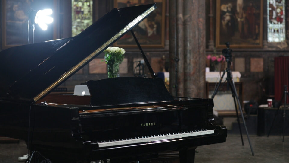 Piano pieces analysis evaded cadences